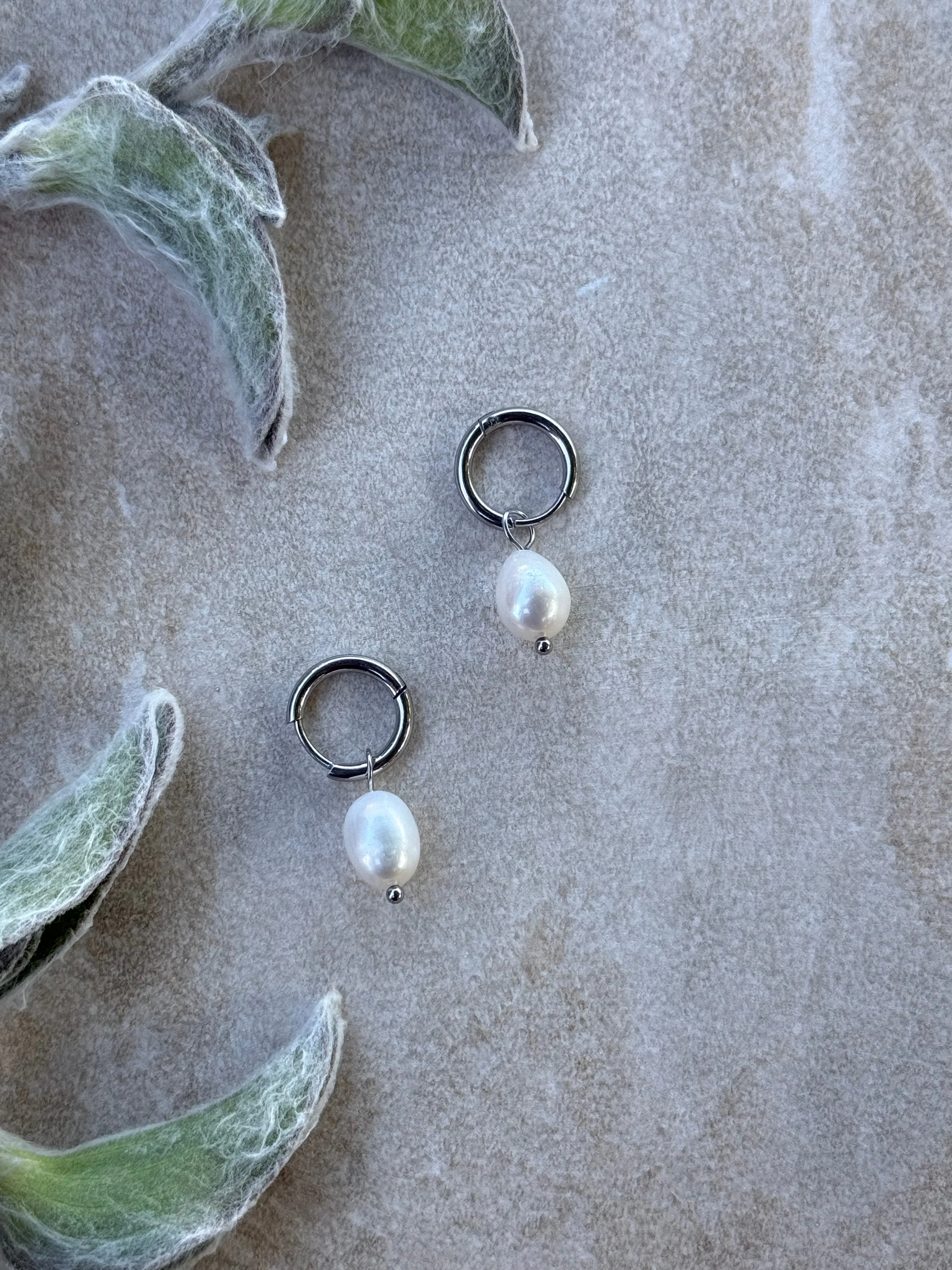 Heitiki Pearl Silver Huggies - Image 2