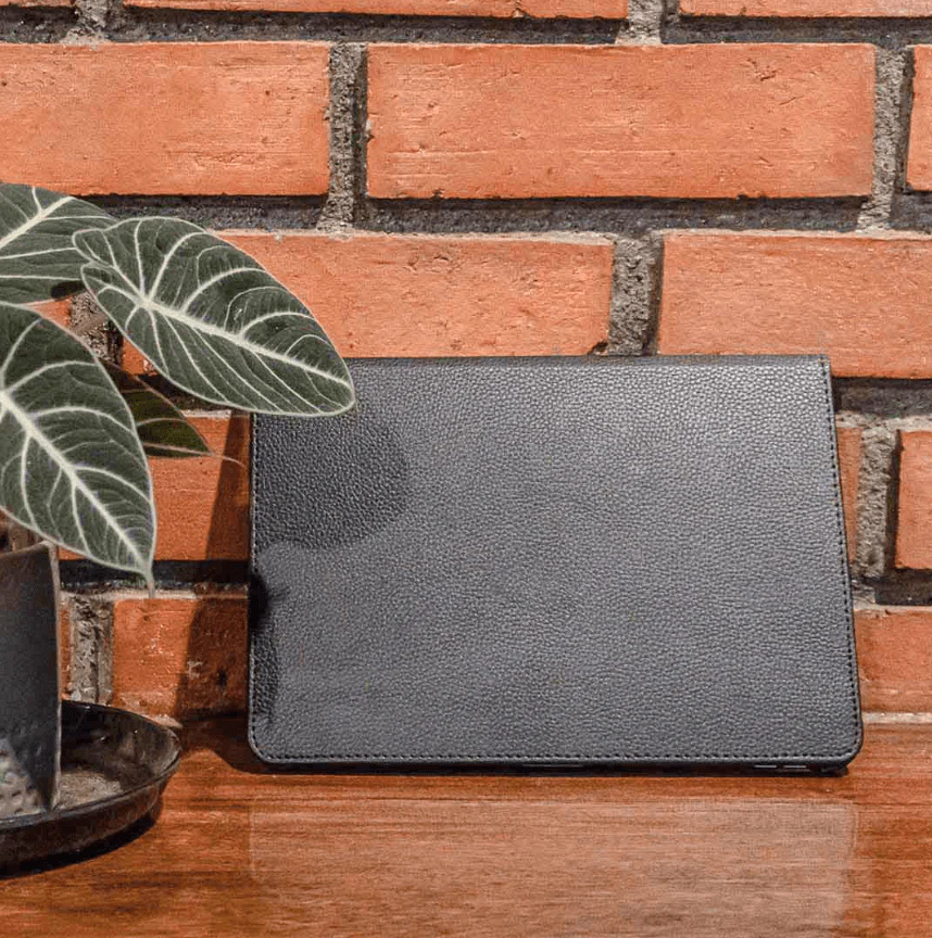 iPad 6 Rotating Case – 360° Protective Cover (2018) - Image 3