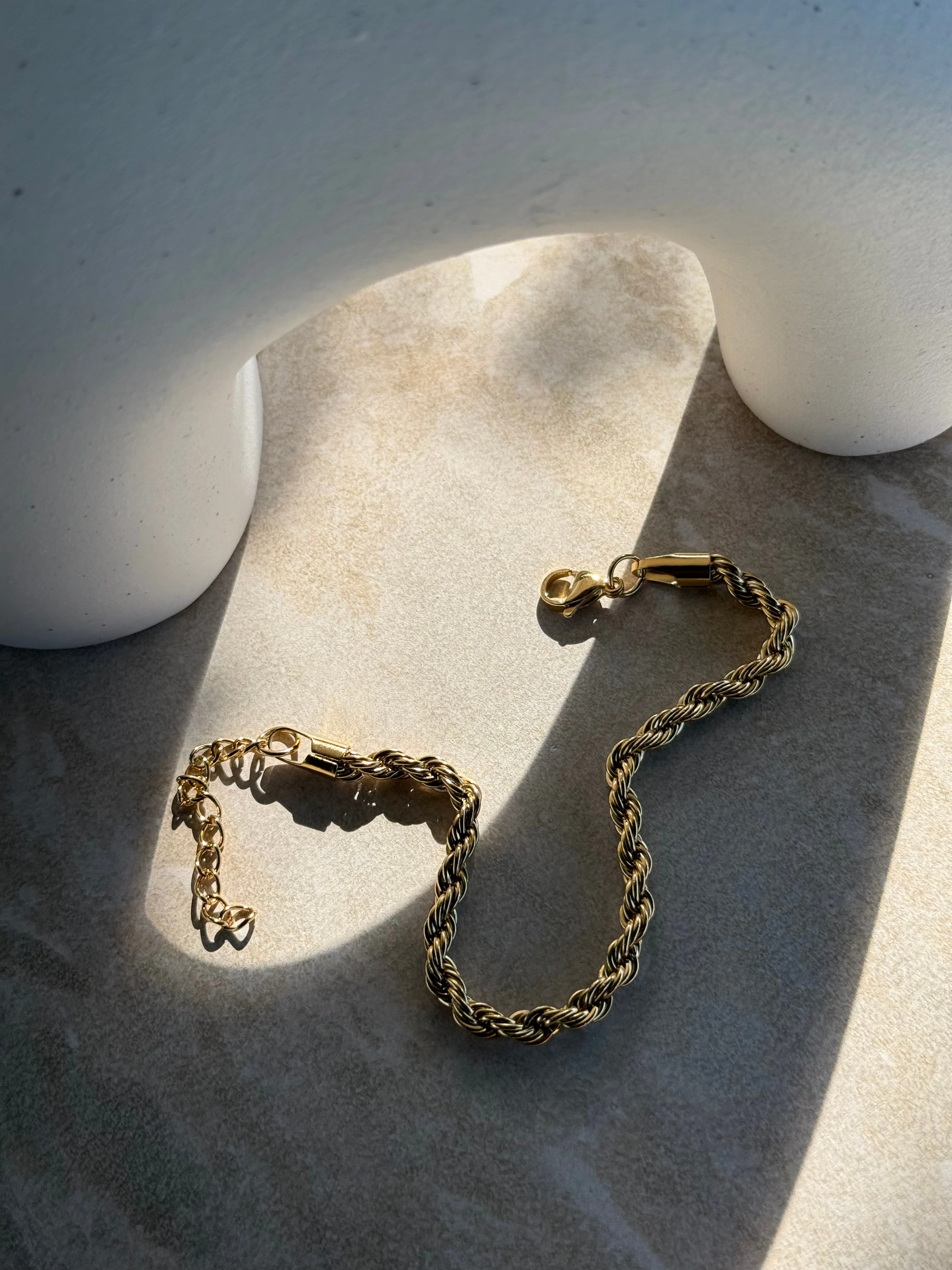 KÅura Here Gold Bracelet - Image 2