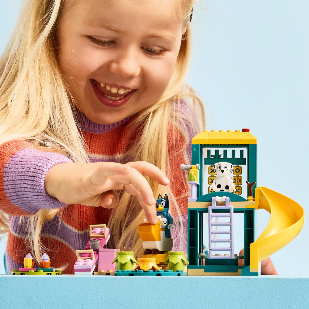 LEGO Bluey: Playground Fun with Bluey and Chloe (11201) - Image 4