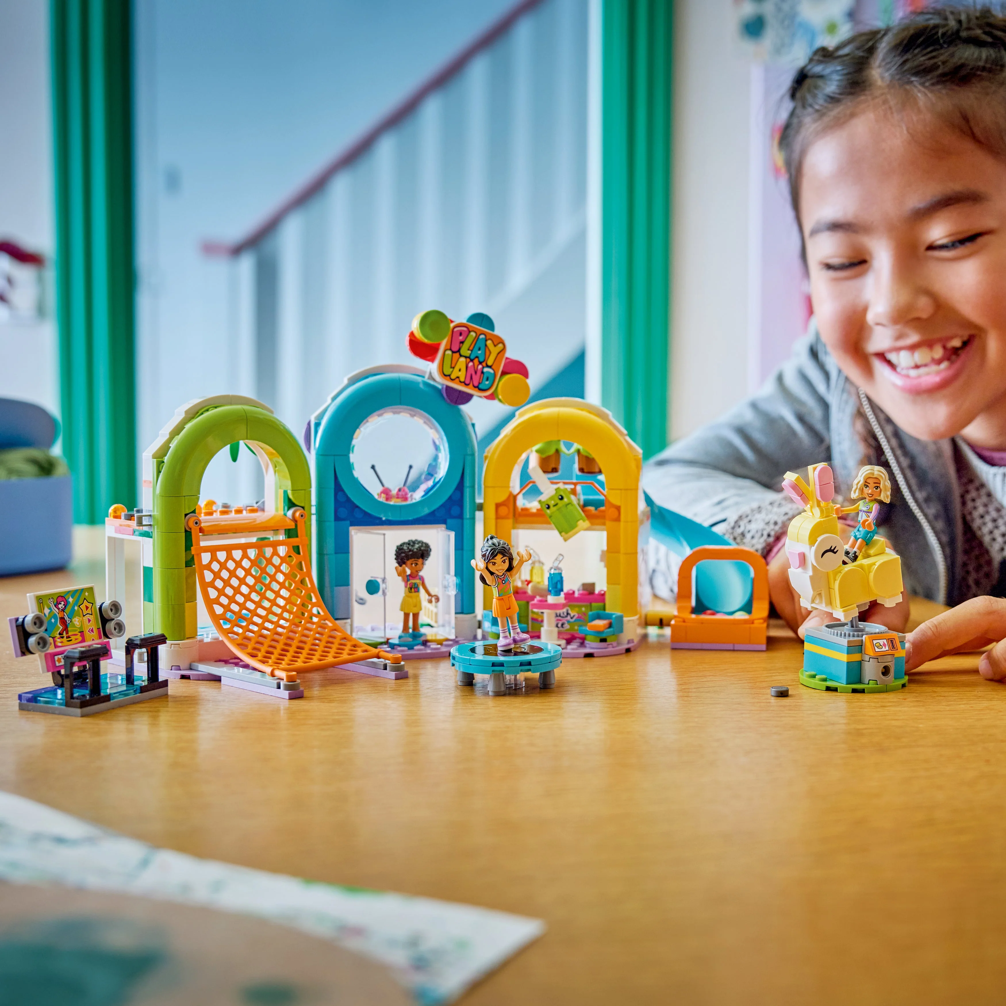 LEGO Friends: Fun Indoor Playground (42686) - Image 5