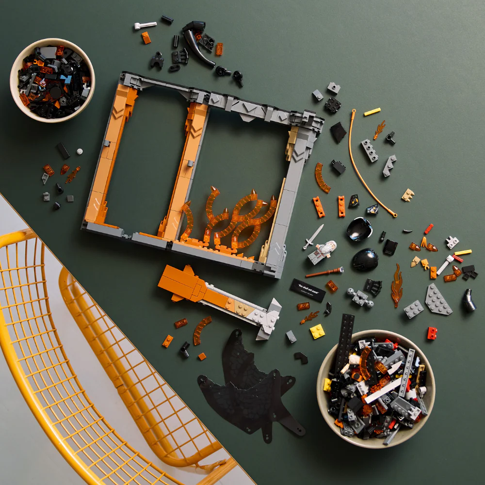 LEGO Icons: The Lord of the Rings Balrog Book Nook (10367) - Image 5