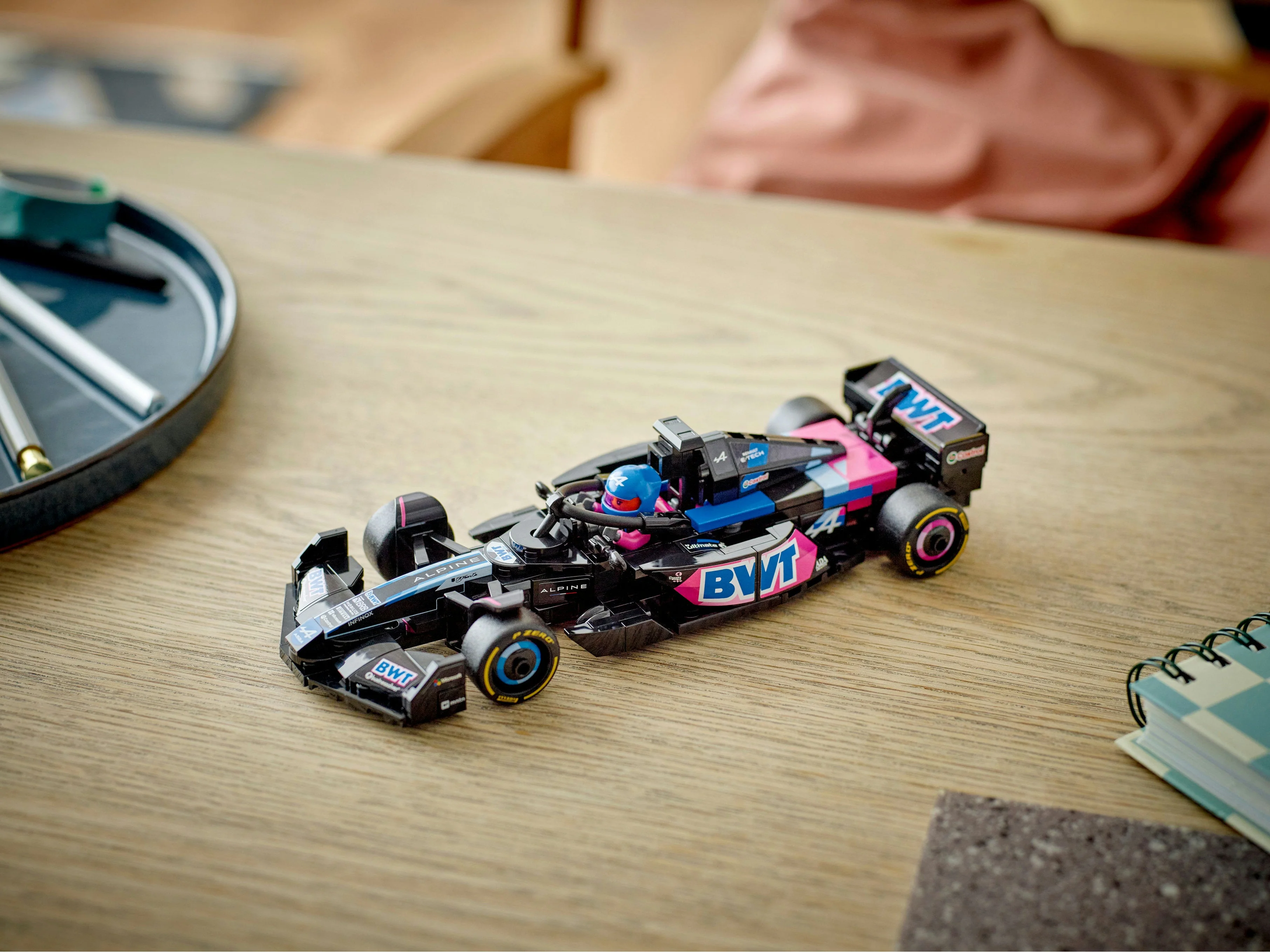LEGO Speed Champions: BWT Alpine F1 Team A524 Race Car (77248) - Image 11