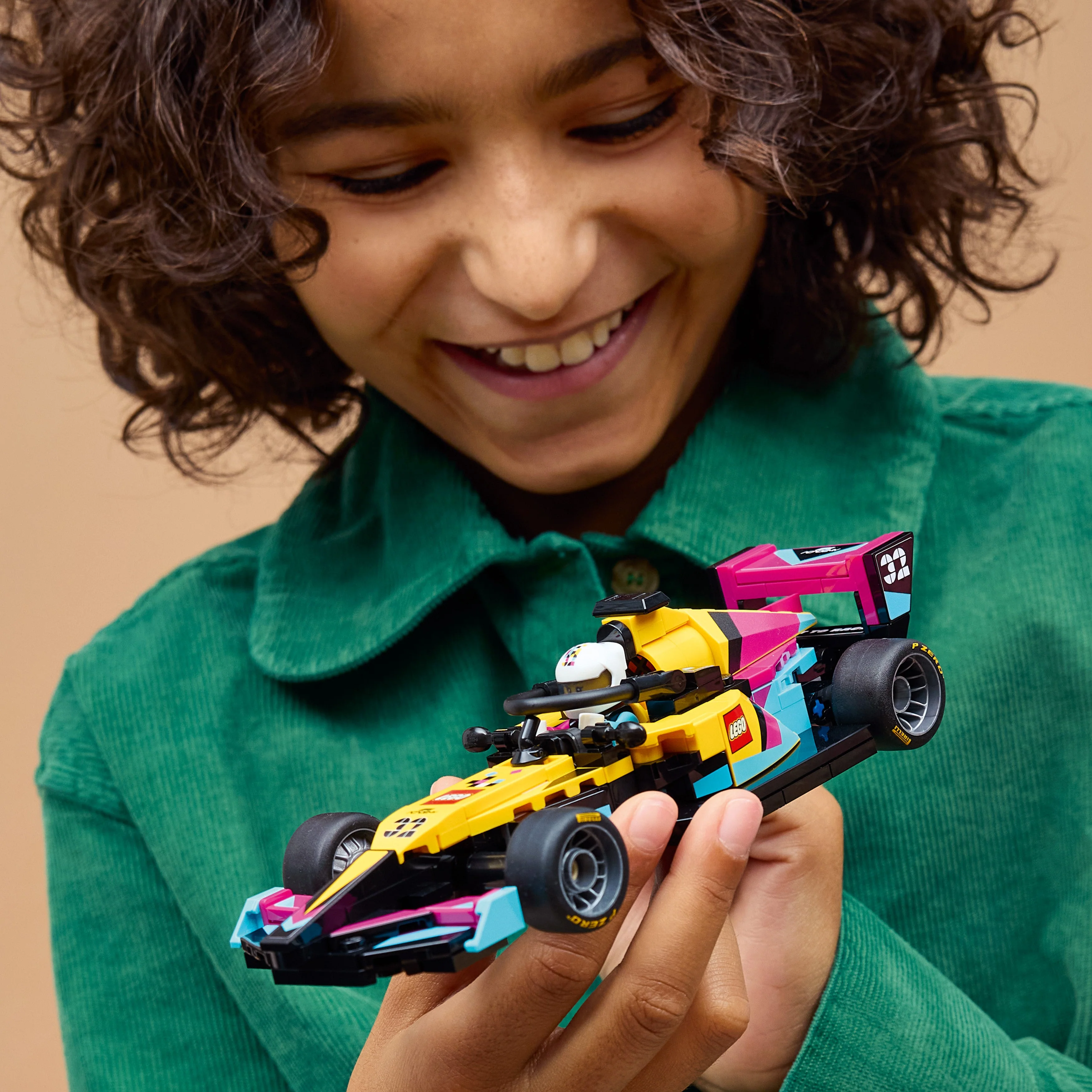 LEGO Speed Champions: F1 ACADEMY LEGO Race Car (77258) - Image 5