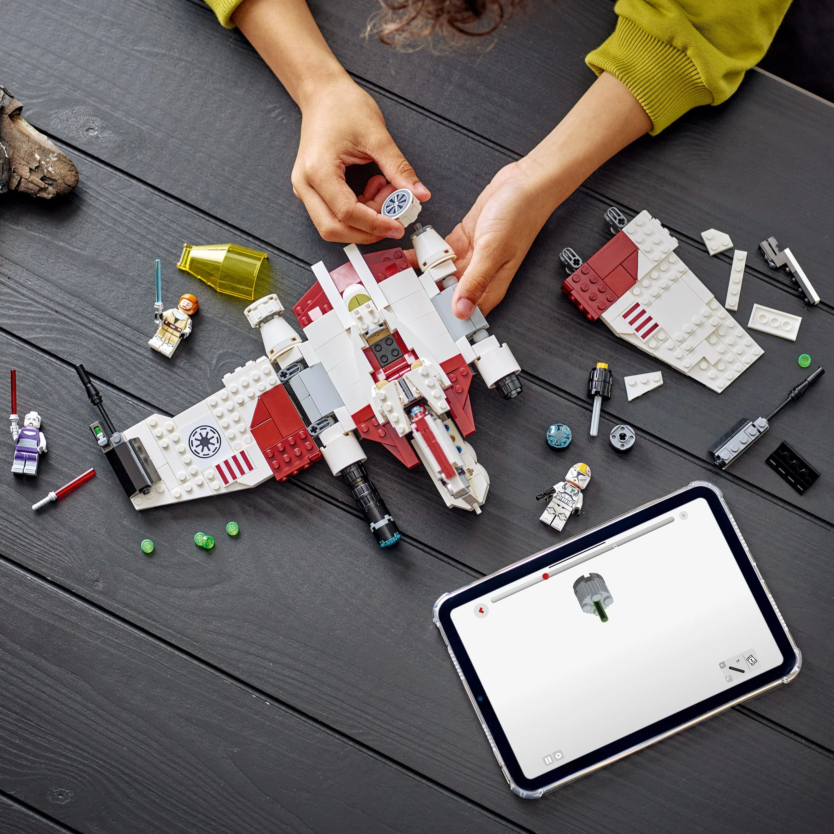 LEGO Star Wars: V-19 Torrent Starfighter (75432) - Image 5