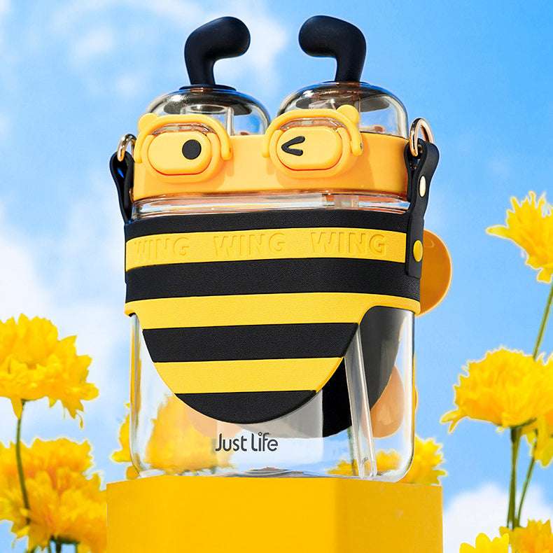 Little Bee Kids Water Bottle with Dual Straws & Flip-top Lids 570ml - Image 3