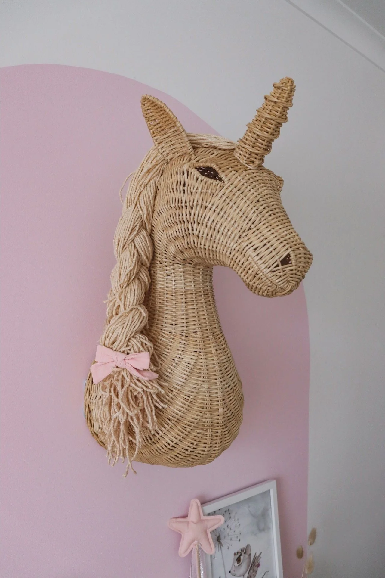 Rattan Unicorn wall mount - Image 3