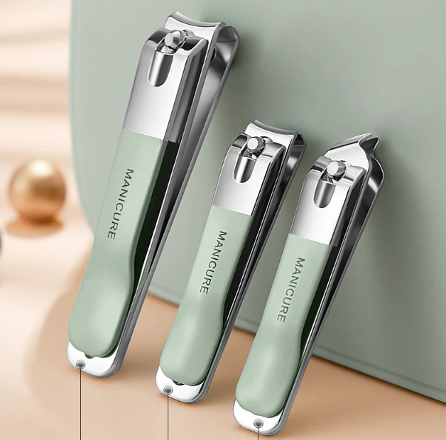 stainless steel manicure professional tool kit with a Hardshell Case Green - Image 4