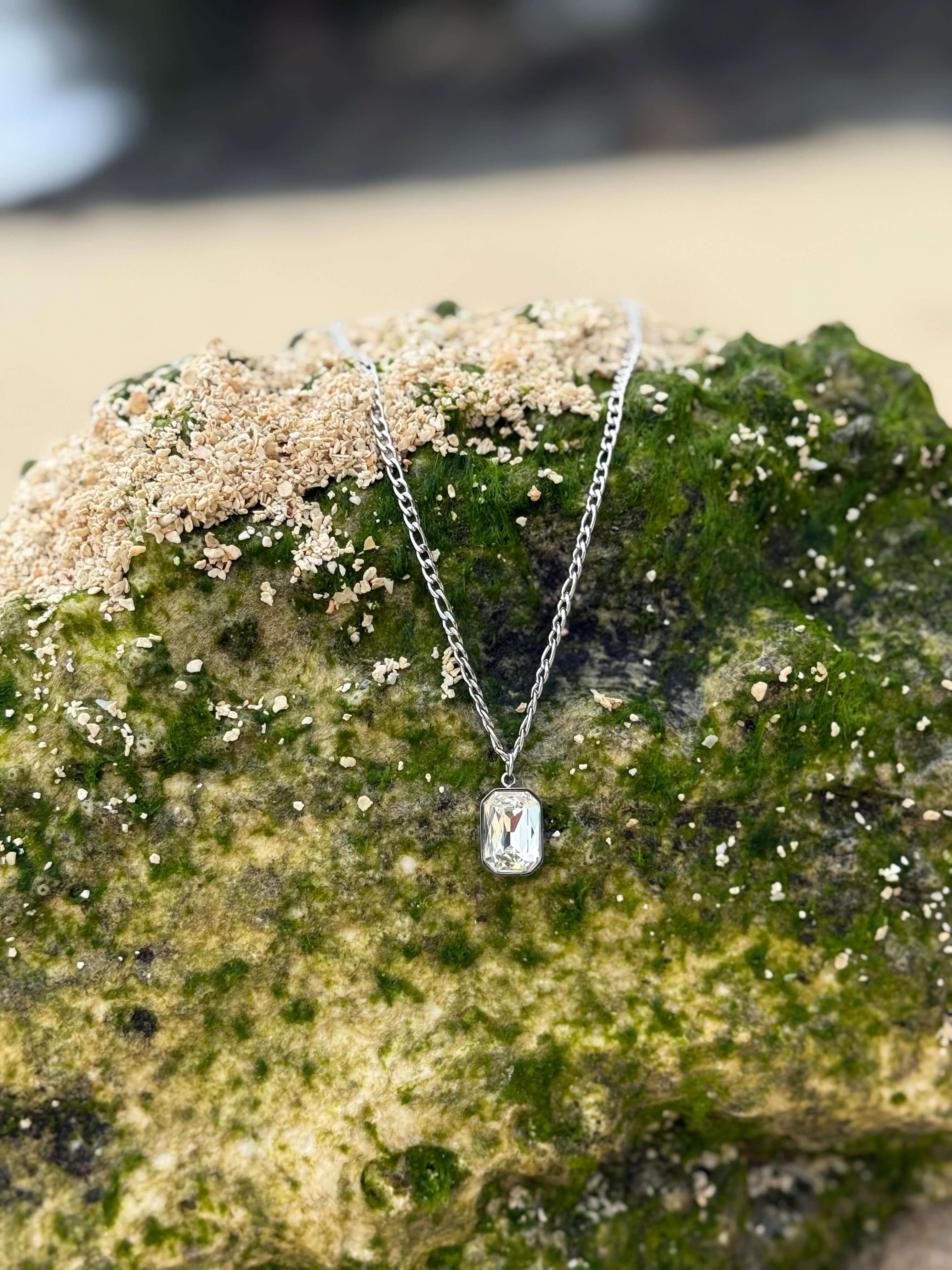 Taimana Mā Silver Necklace - Image 3