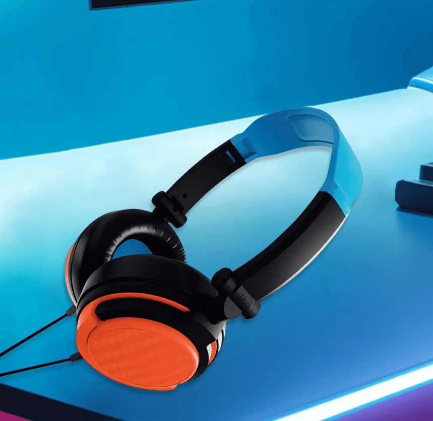 Wired Gaming Headset with Microphone & Volume Control - Image 2